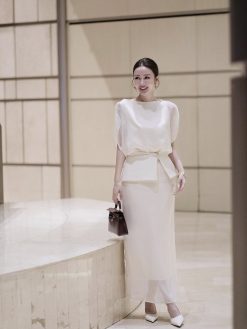Set áo tơ phủ vai mix chân váy cạp xẻ eo