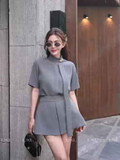 Set sơ mi nữ cổ trụ tà cổ cách điệu và quần váy ống rộng cạp cao xếp li