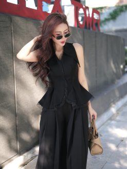 Áo vest sát nách cổ bẻ phối ren