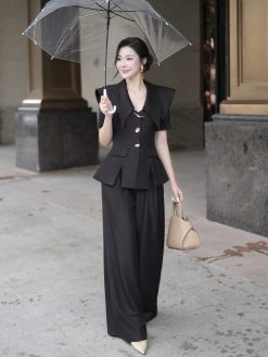 Set áo vest xẻ khuy đồng và quần BÒ LỤA