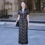 Váy ren cổ đức đan dây