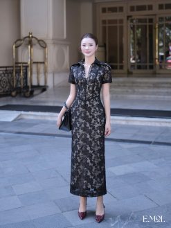 Váy ren cổ đức đan dây