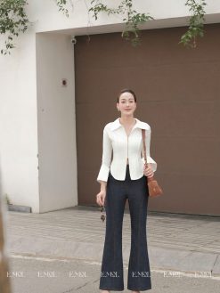 Quần jean ống loe cạp chỉ viền li hông