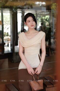 Áo Thiết Kế Draping Lệch Tà Đính Tag