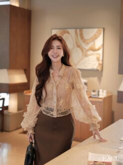Áo sơ mi ren hoa nổi dáng ngắn Lace Shirt (kèm áo hai dây)