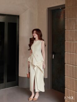 Set áo gile vạt chéo và chân váy midi tà rủ
