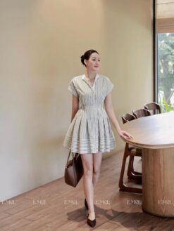 Váy kẻ sọc dọc tay hến