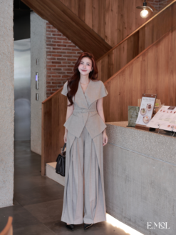 Set Áo Choàng Cổ Lá Vest Và Quần Xẻ Li